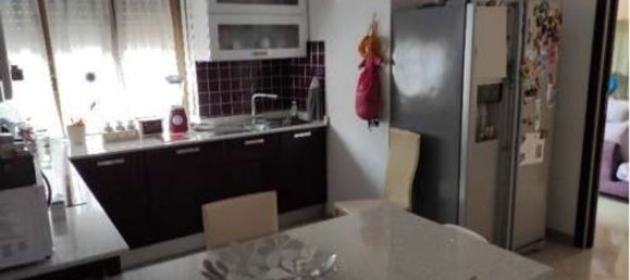 2-salle Appartement à Sesto San Giovanni, Italy No. 13897 3