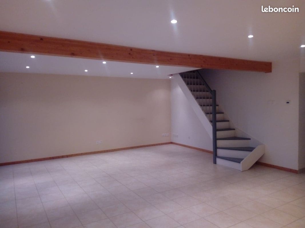 4 chambres Maison à Vault-de-Lugny, France No. 325955