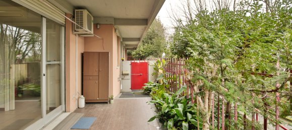 Apartamento de 35 divisões em Genoa, Italy N.º 60365 2