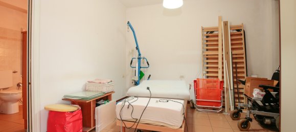 Apartamento de 35 divisões em Genoa, Italy N.º 60365 21
