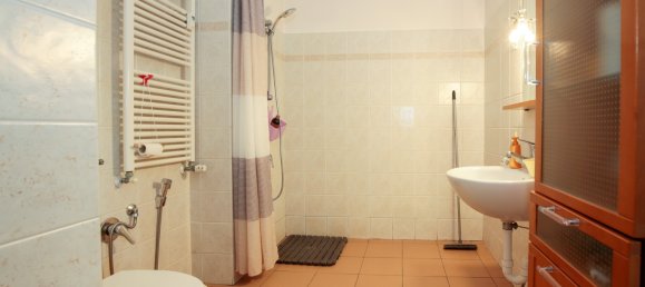 Apartamento de 35 divisões em Genoa, Italy N.º 60365 17