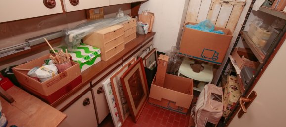 Apartamento de 35 divisões em Genoa, Italy N.º 60365 3