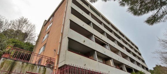Apartamento de 35 divisões em Genoa, Italy N.º 60365 10