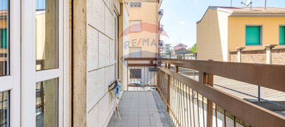 2 rooms Apartment in Busto Arsizio, Italy No. 270453 16