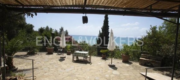 Villa de 4 dormitorios en Pollica, Italy No. 68630 17