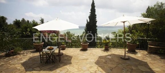 Villa de 4 dormitorios en Pollica, Italy No. 68630 18