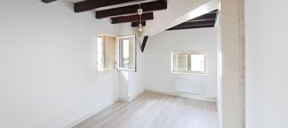1 bedroom Apartment in Nancy, France No. 327527 2