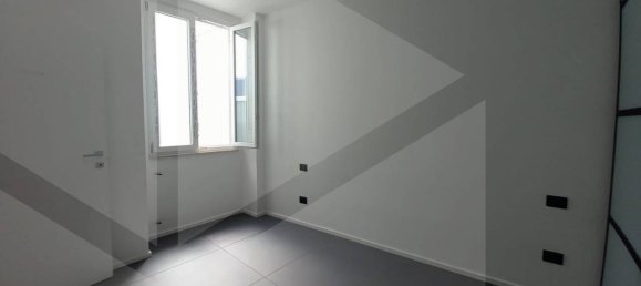 5-salle Appartement à San Severo, Italy No. 25987 12