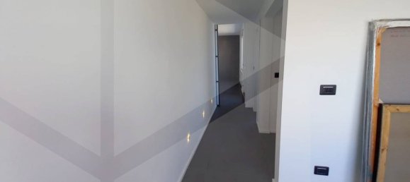5-salle Appartement à San Severo, Italy No. 25987 7