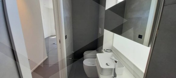 5-salle Appartement à San Severo, Italy No. 25987 16