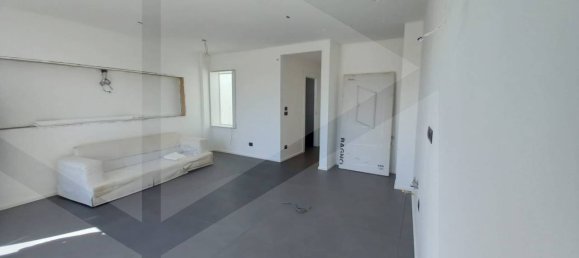 5-salle Appartement à San Severo, Italy No. 25987 17
