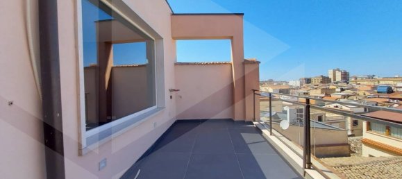 5-salle Appartement à San Severo, Italy No. 25987 2