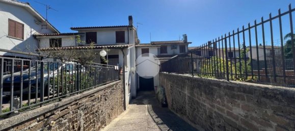 Casa de 6 dormitorios en Castel Sant'Elia, Italy No. 342674 2