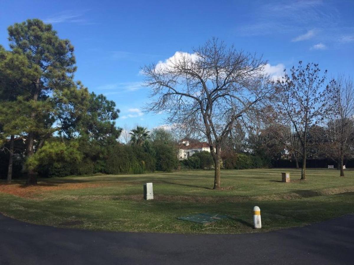  قطعة أرض في Pilar, Argentina رقم 115445