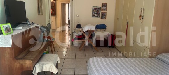 Apartamento T2 em Taranto, Italy N.º 323044 9