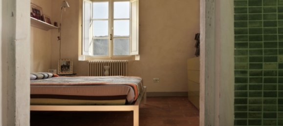 4 bedrooms House in Pisa, Italy No. 196561 16