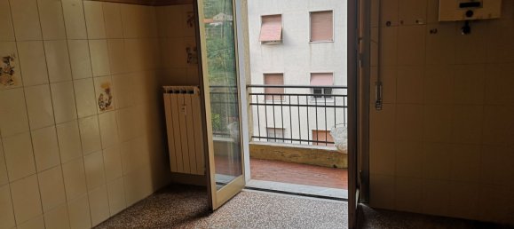 3-Zimmer Wohnung in Genoa, Italy, Nr. 145217 2