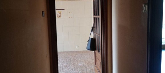 3-Zimmer Wohnung in Genoa, Italy, Nr. 145217 5