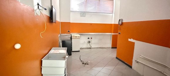 3 Schlafzimmer Wohnung in Piacenza, Italy, Nr. 319409 4