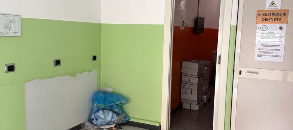 3 Schlafzimmer Wohnung in Piacenza, Italy, Nr. 319409 3