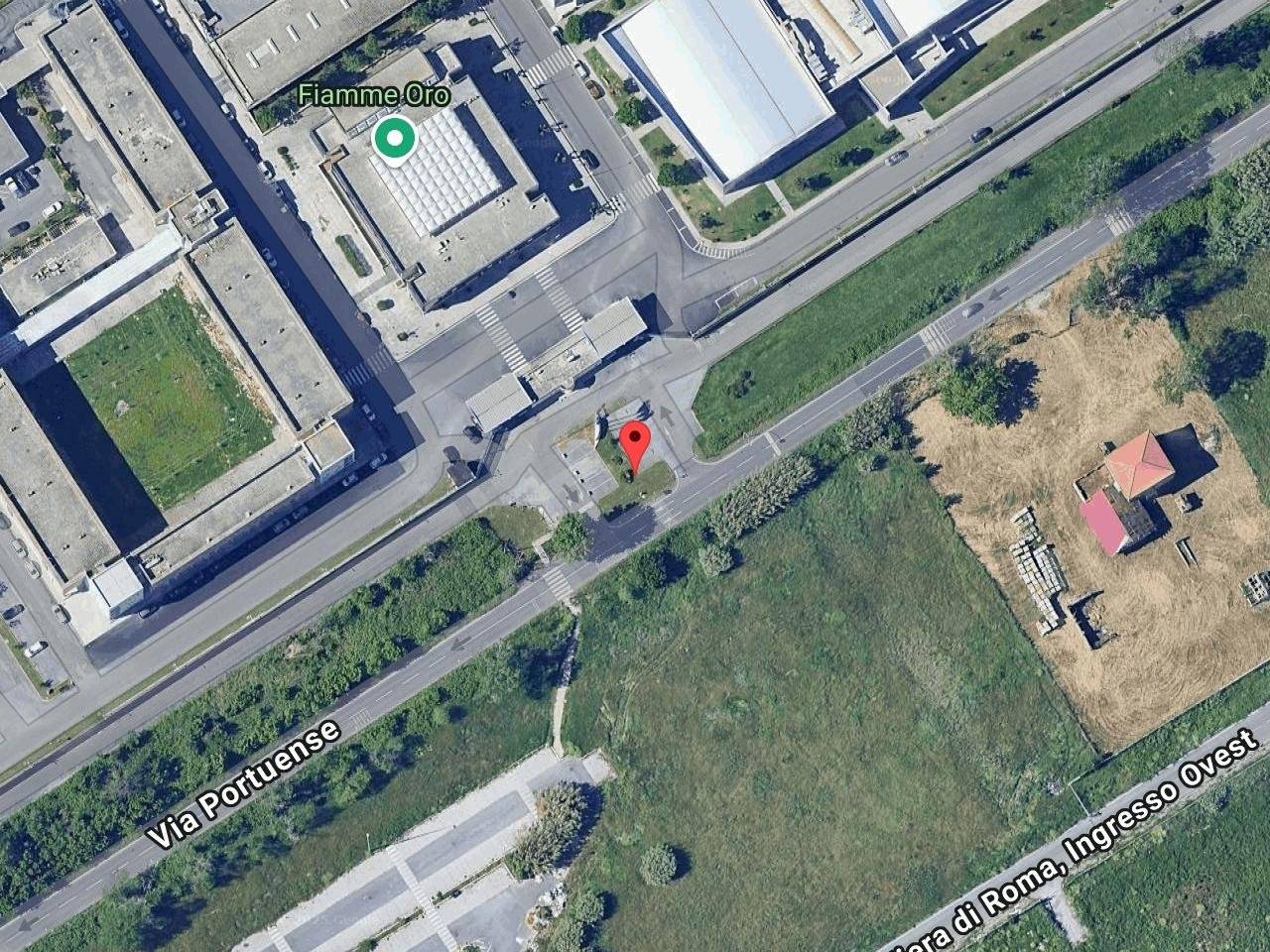 956m² Commercial property in Rome, Italy No. 98736