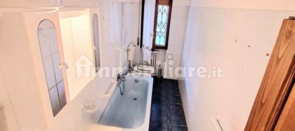 2 Schlafzimmer Wohnung in Florence, Italy, Nr. 48392 24