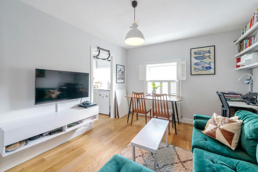 1 bedroom Apartment in London, United Kingdom No. 7646