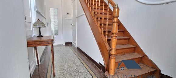 4 bedrooms House in Estaires, France No. 75268 6