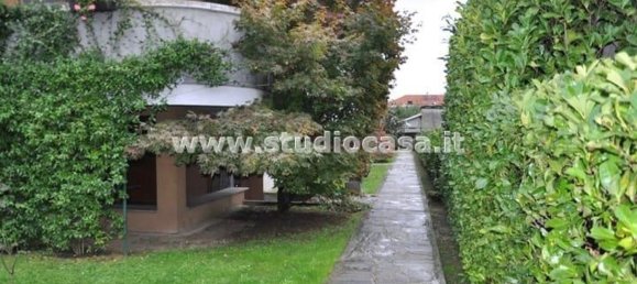 4 rooms Apartment in Belgioioso, Italy No. 143850 6