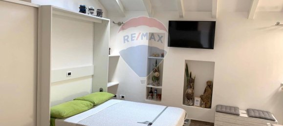 Studio in Malnate, Italy, Nr. 13403 21