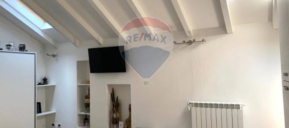 Studio in Malnate, Italy, Nr. 13403 20