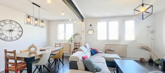 2 bedrooms Apartment in Saint-Andre-les-Vergers, France No. 159923 5