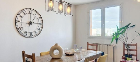 2 bedrooms Apartment in Saint-Andre-les-Vergers, France No. 159923 3