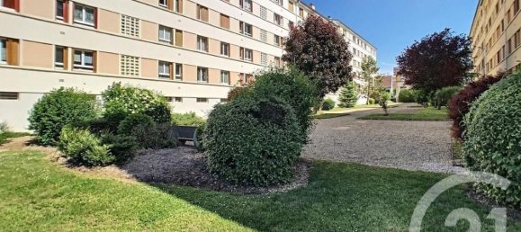 2 bedrooms Apartment in Saint-Andre-les-Vergers, France No. 159923 26
