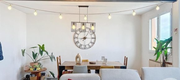 2 bedrooms Apartment in Saint-Andre-les-Vergers, France No. 159923 2