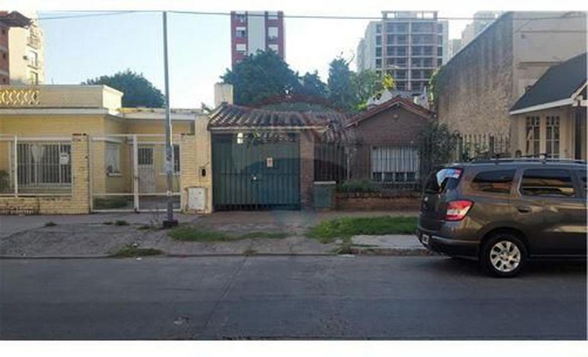 3 bedrooms House in San Miguel, Argentina No. 56282