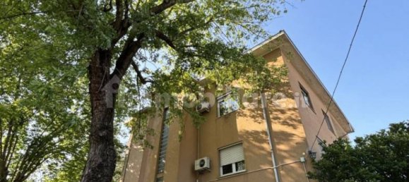 5 bedrooms Villa in Parma, Italy No. 330622 4