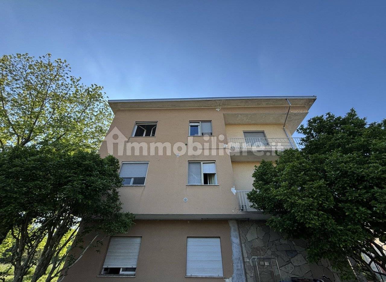 5 bedrooms Villa in Parma, Italy No. 330622