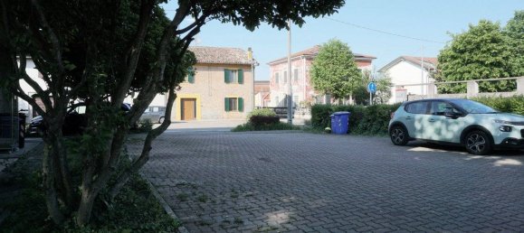 5 bedrooms Villa in Parma, Italy No. 330622 35