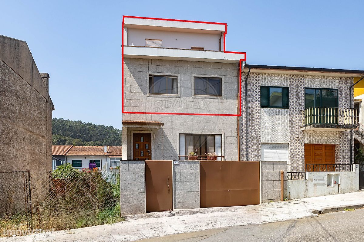 3 bedrooms Duplex in Valongo, Portugal No. 293932