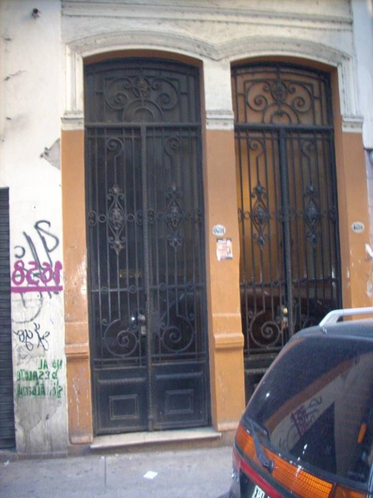 365m² Office in Buenos Aires, Argentina No. 108248