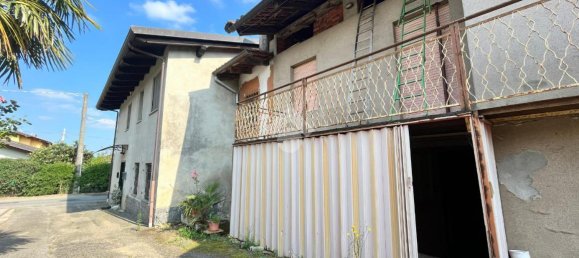 10 rooms House in Castellamonte, Italy No. 135624 6