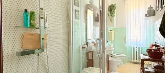 5 bedrooms Apartment in Tortona, Italy No. 323947 10