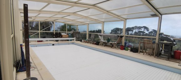 Casa de 5 dormitorios en Trelevern, France No. 200862 13