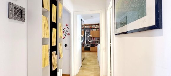 4 bedrooms Apartment in Rome, Italy No. 318571 10