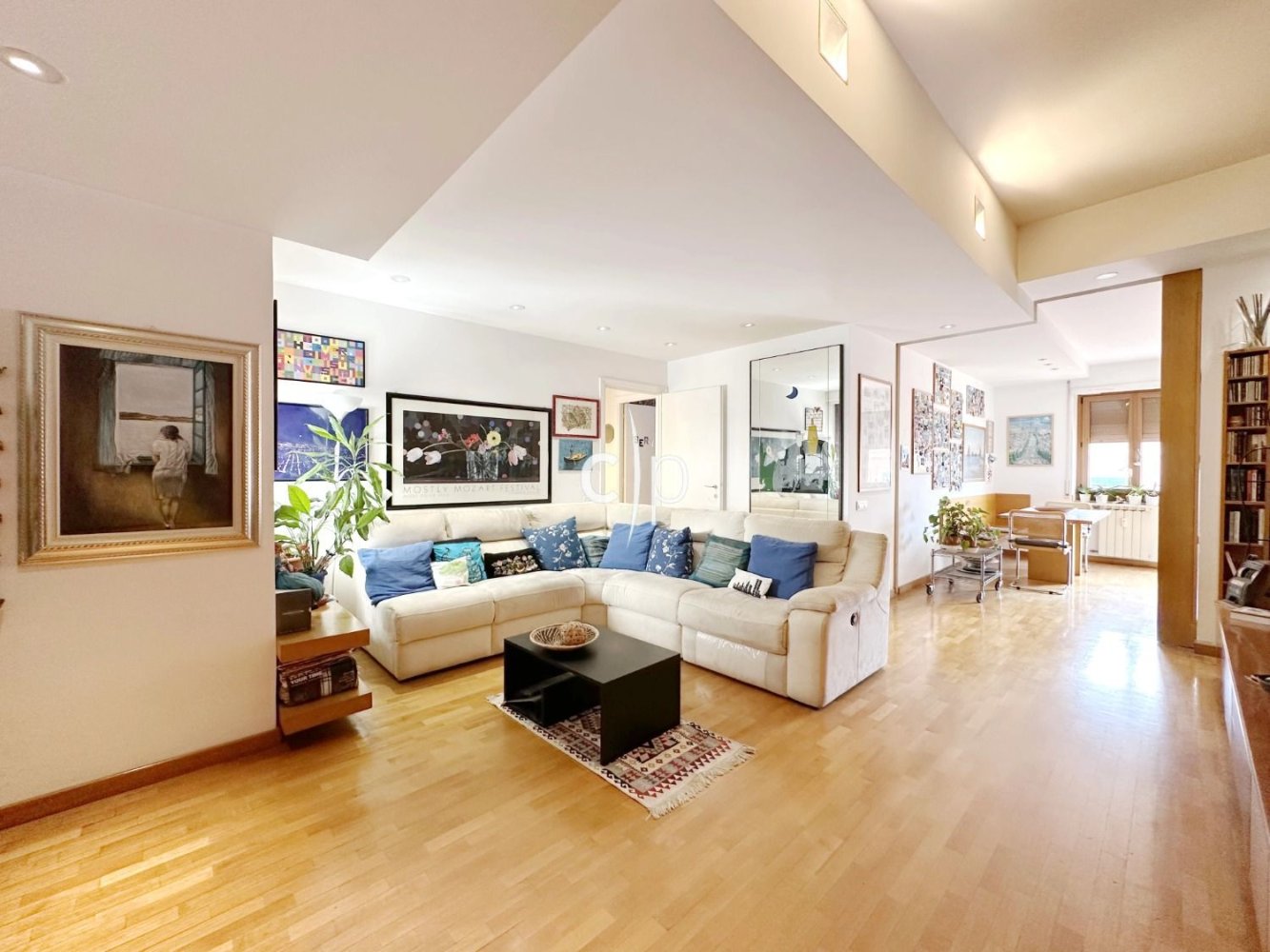 4 bedrooms Apartment in Rome, Italy No. 318571