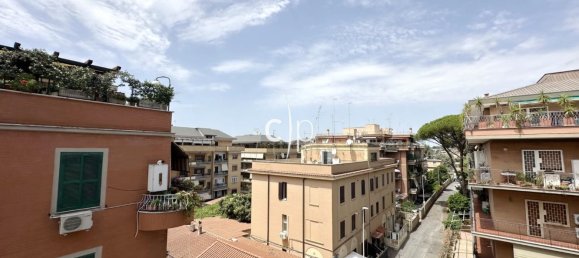 4 bedrooms Apartment in Rome, Italy No. 318571 32