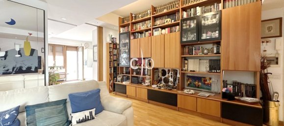 4 bedrooms Apartment in Rome, Italy No. 318571 2