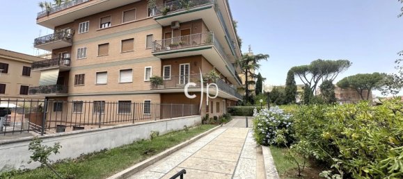 4 bedrooms Apartment in Rome, Italy No. 318571 38