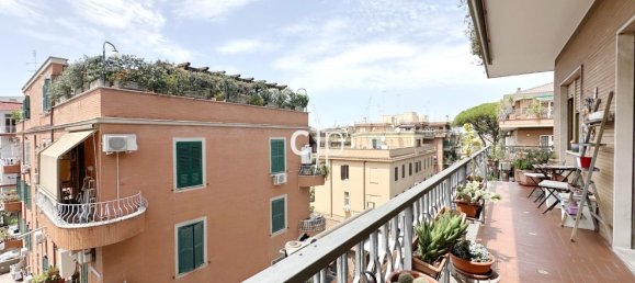 4 bedrooms Apartment in Rome, Italy No. 318571 30